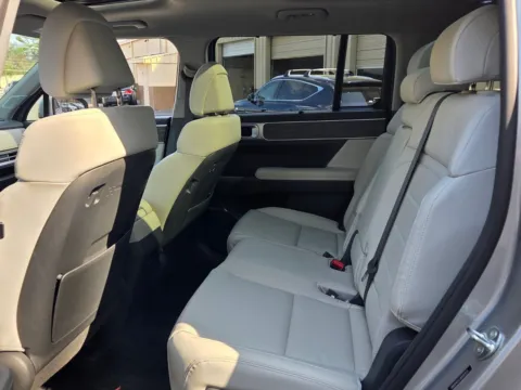 More photos of 2024 Hyundai Santa Fe Limited at ALM Hyundai West, GA