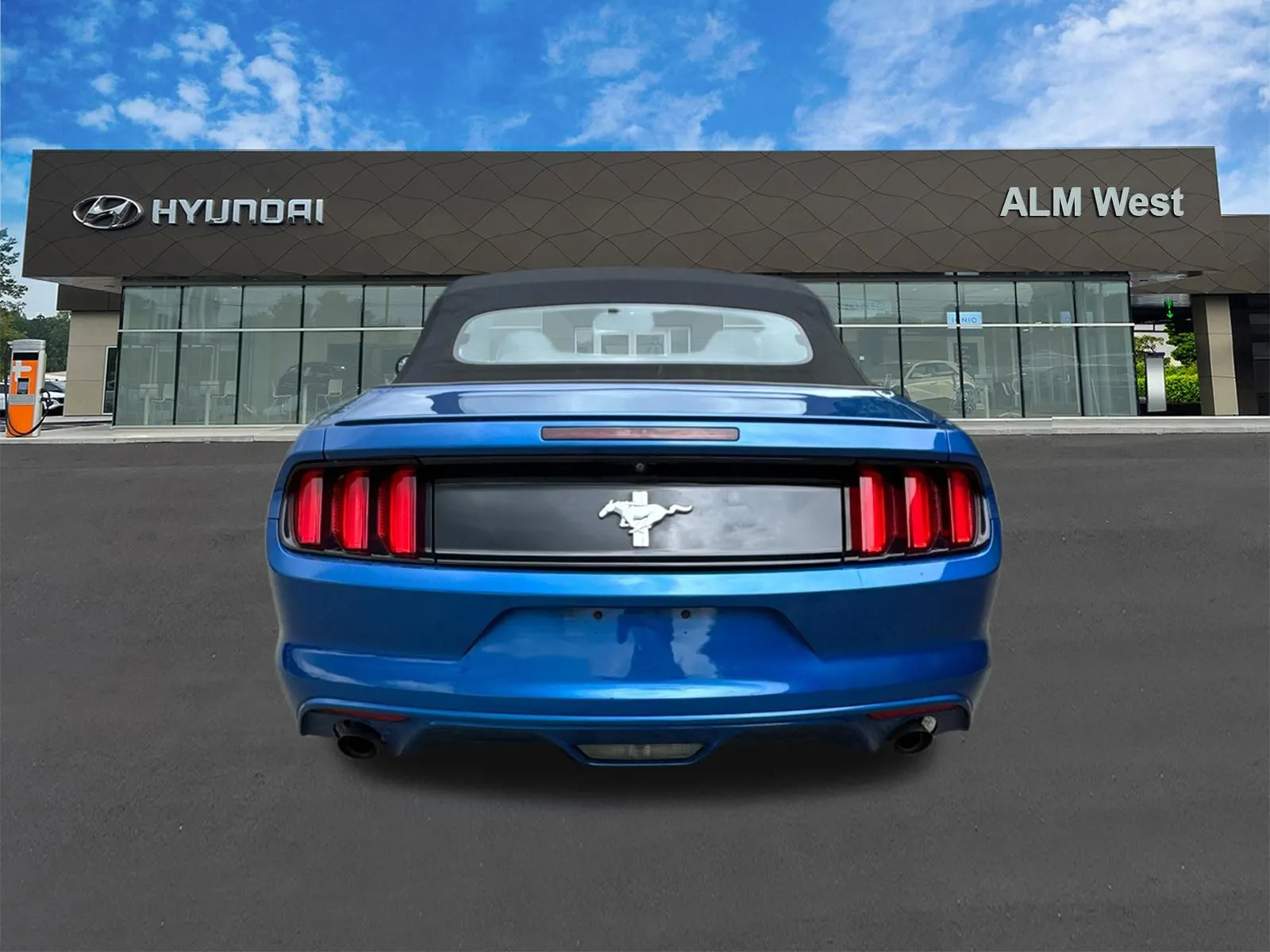 2017 Ford Mustang V6 - Photo 6