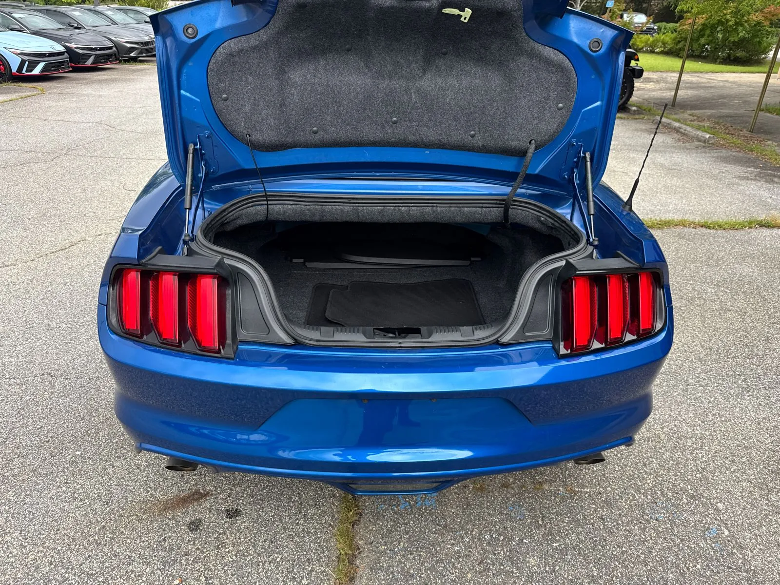 2017 Ford Mustang V6 - Photo 16