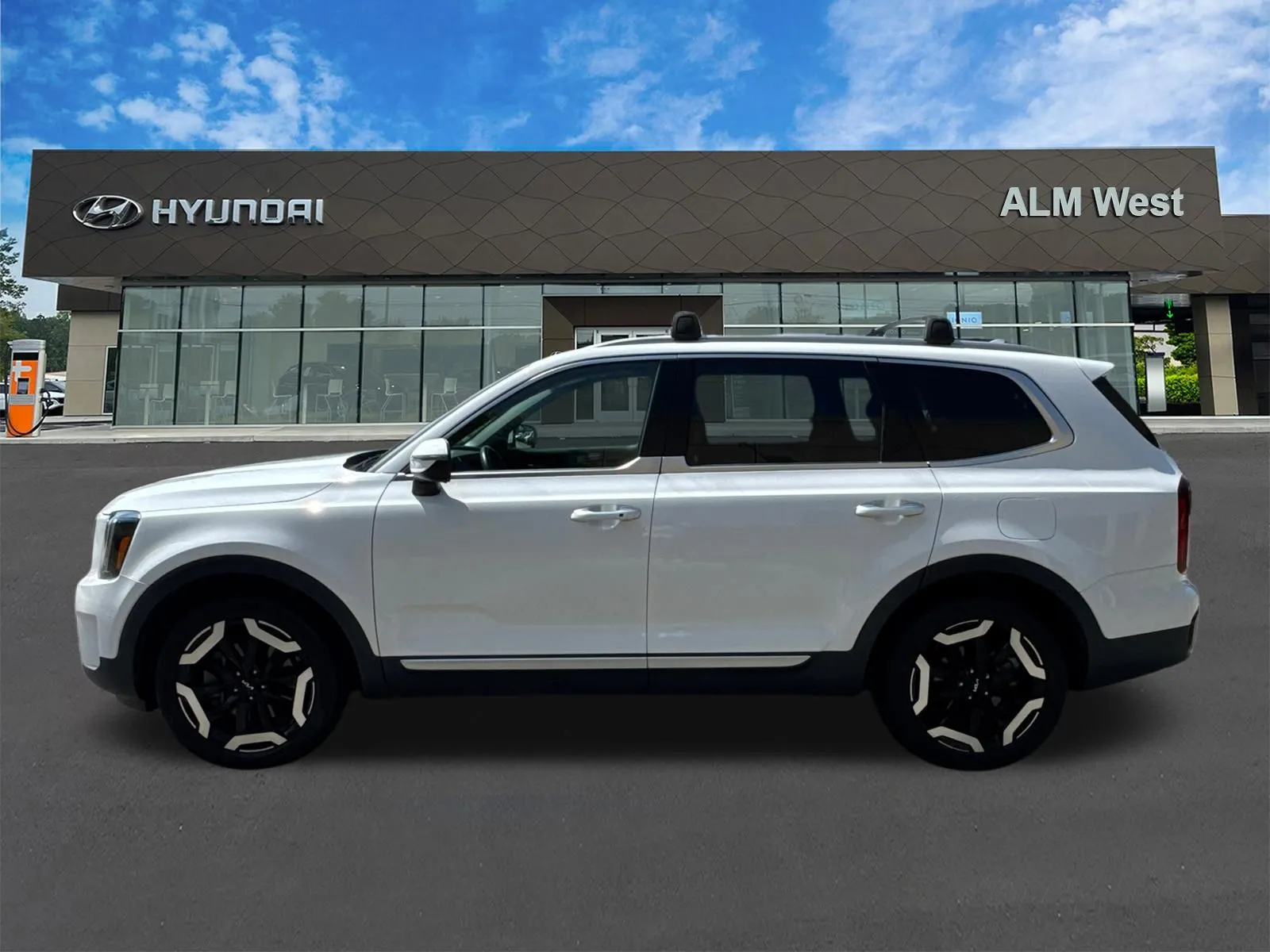2023 Kia Telluride S - Photo 8