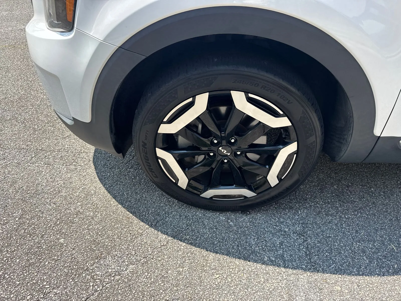 2023 Kia Telluride S - Photo 11