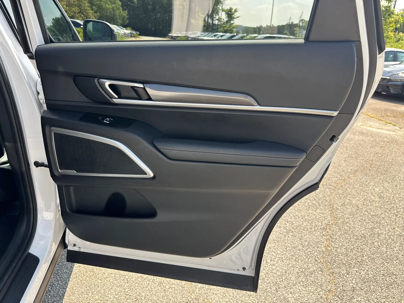 2023 Kia Telluride S - Photo 16