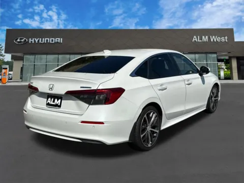 More photos of 2022 Honda Civic Touring at ALM Hyundai West, GA