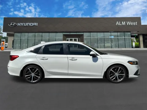 More photos of 2022 Honda Civic Touring at ALM Hyundai West, GA