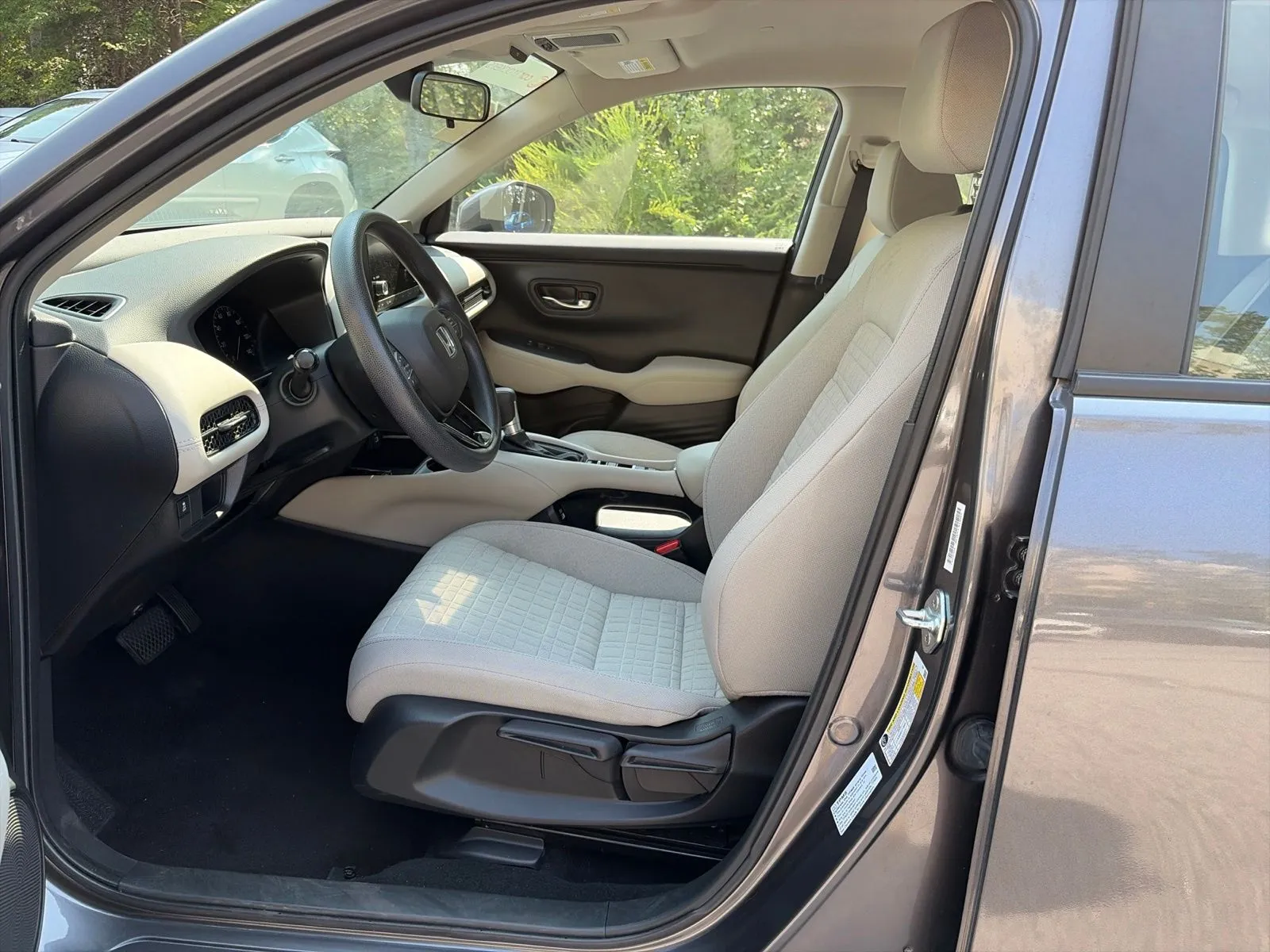 2023 Honda HR-V LX - Photo 9