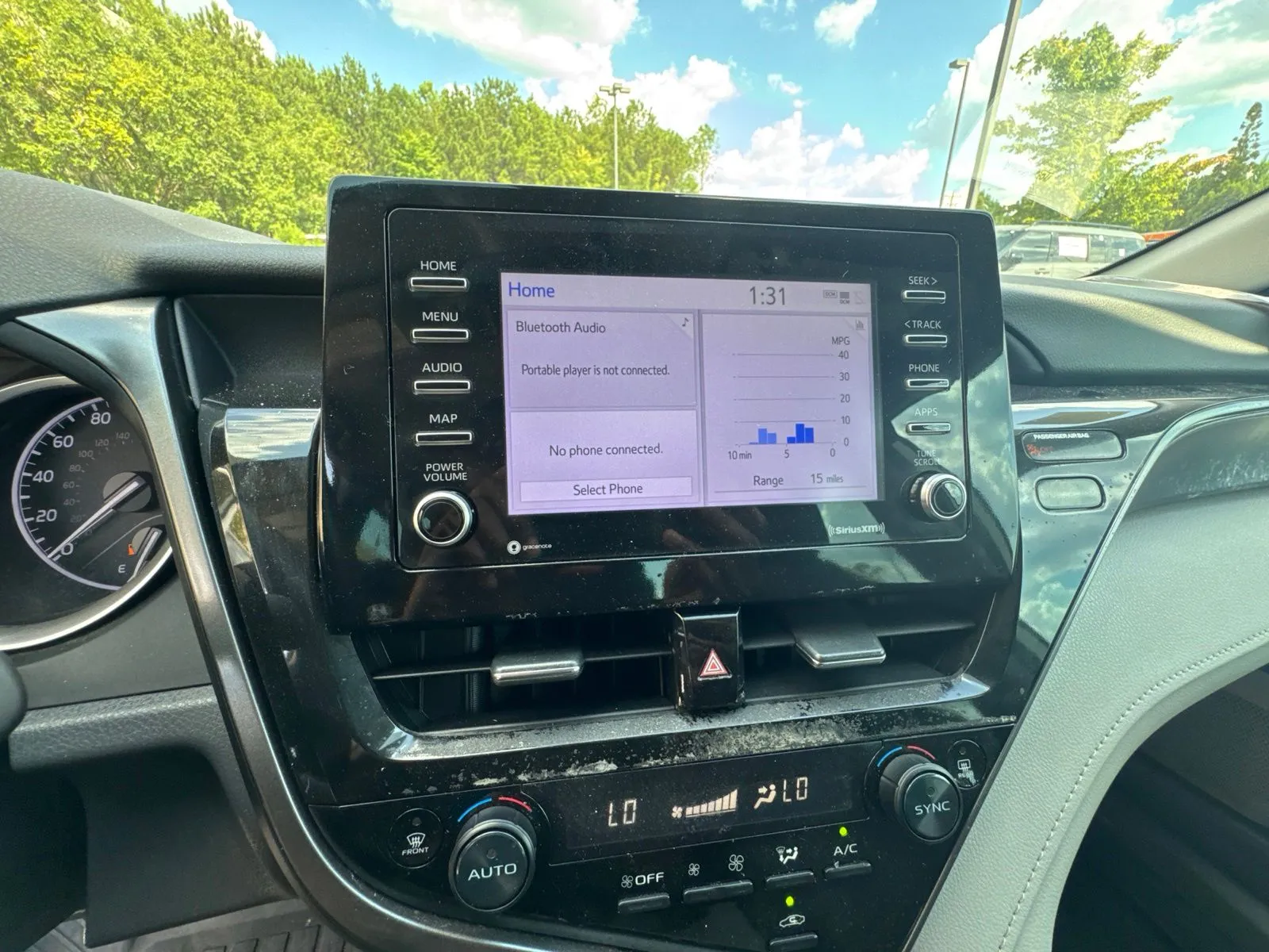 2024 Toyota Camry LE - Photo 21