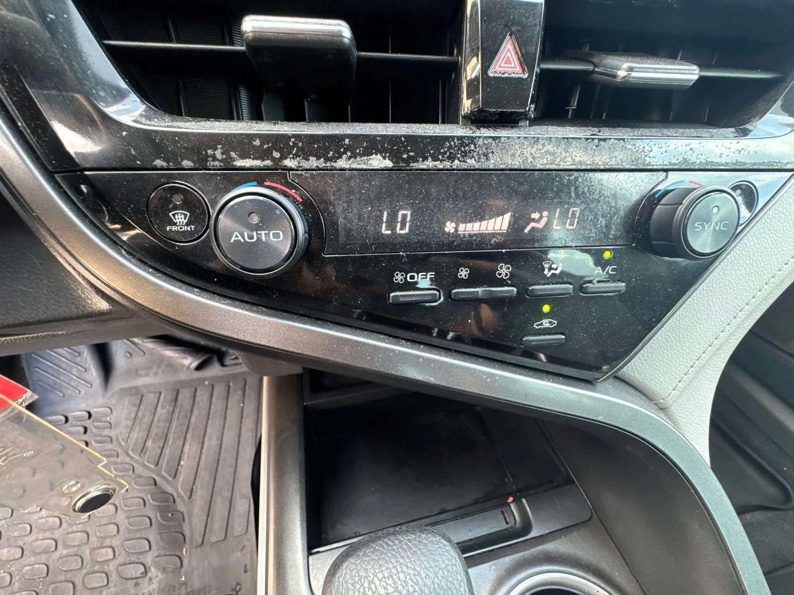 2024 Toyota Camry LE - Photo 20