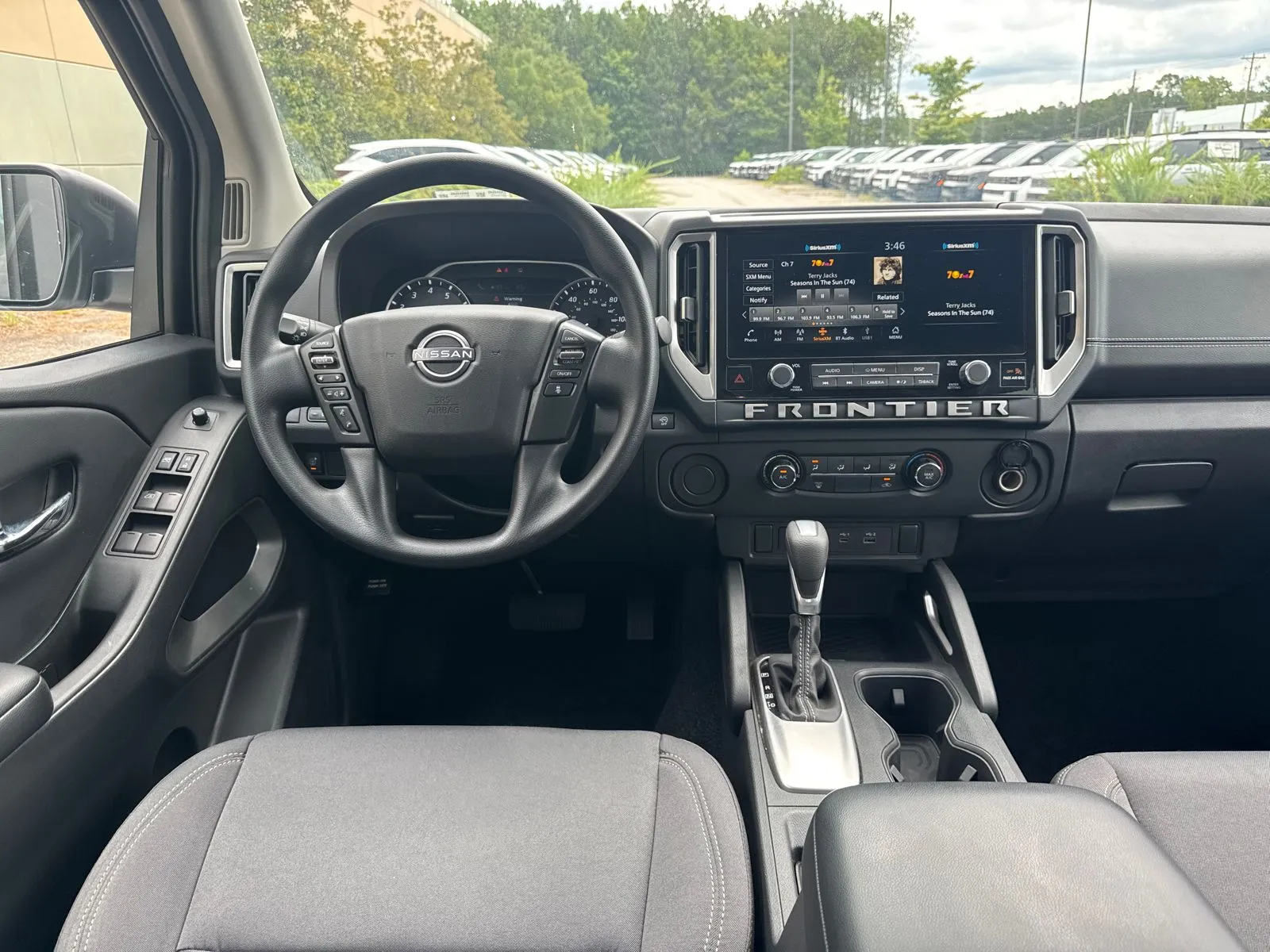 2025 Nissan Frontier SV - Photo 21