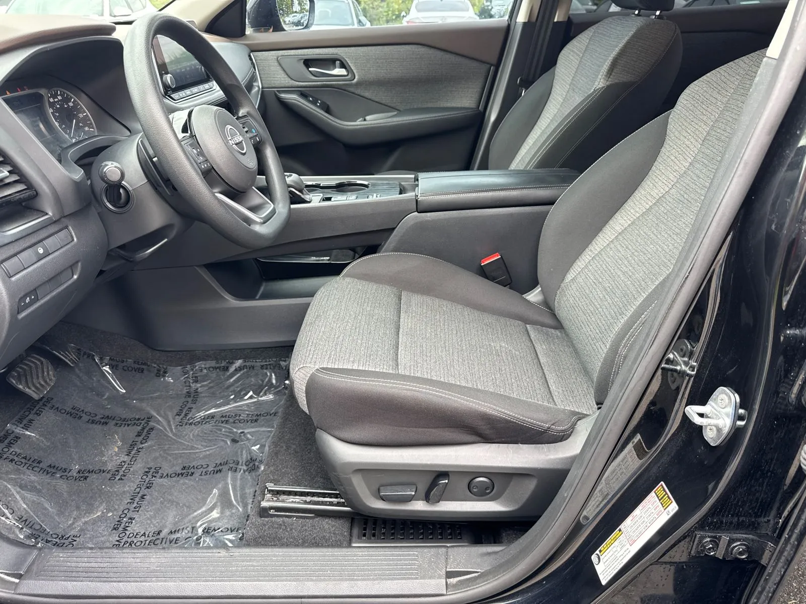 2023 Nissan Rogue SV - Photo 9