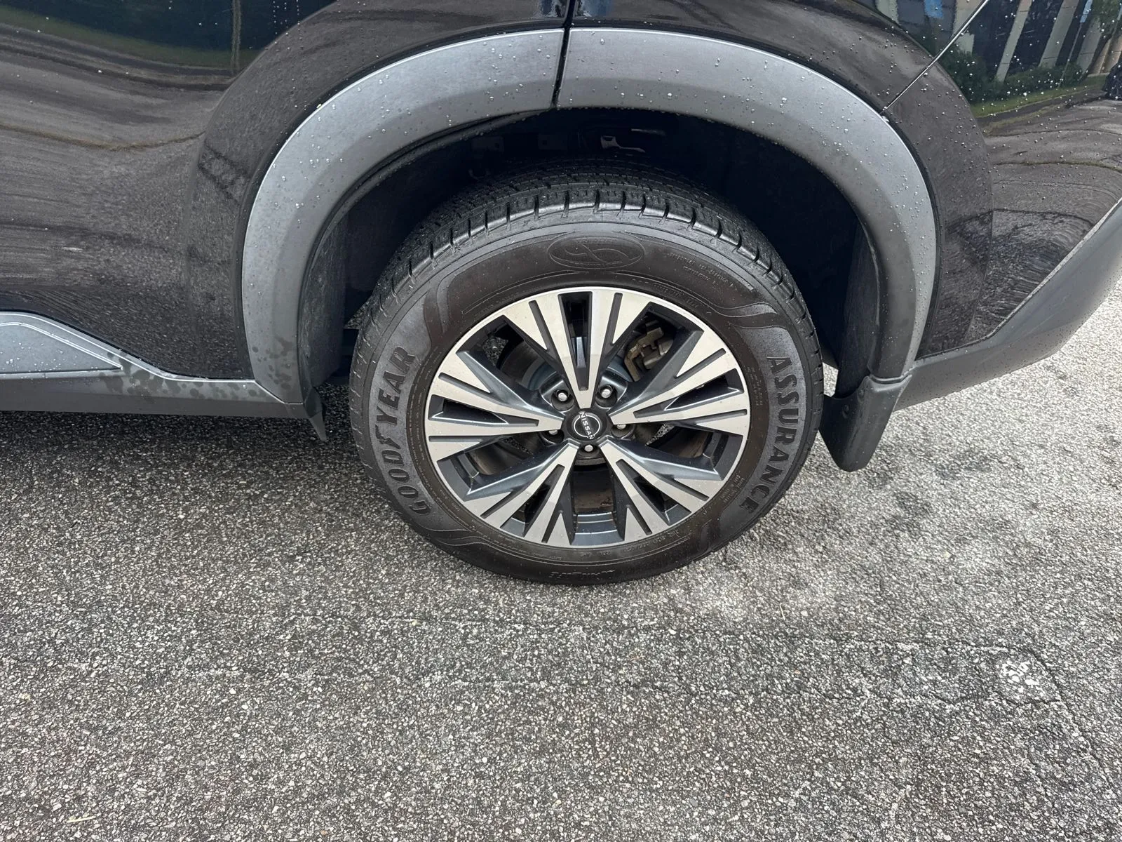 2023 Nissan Rogue SV - Photo 19