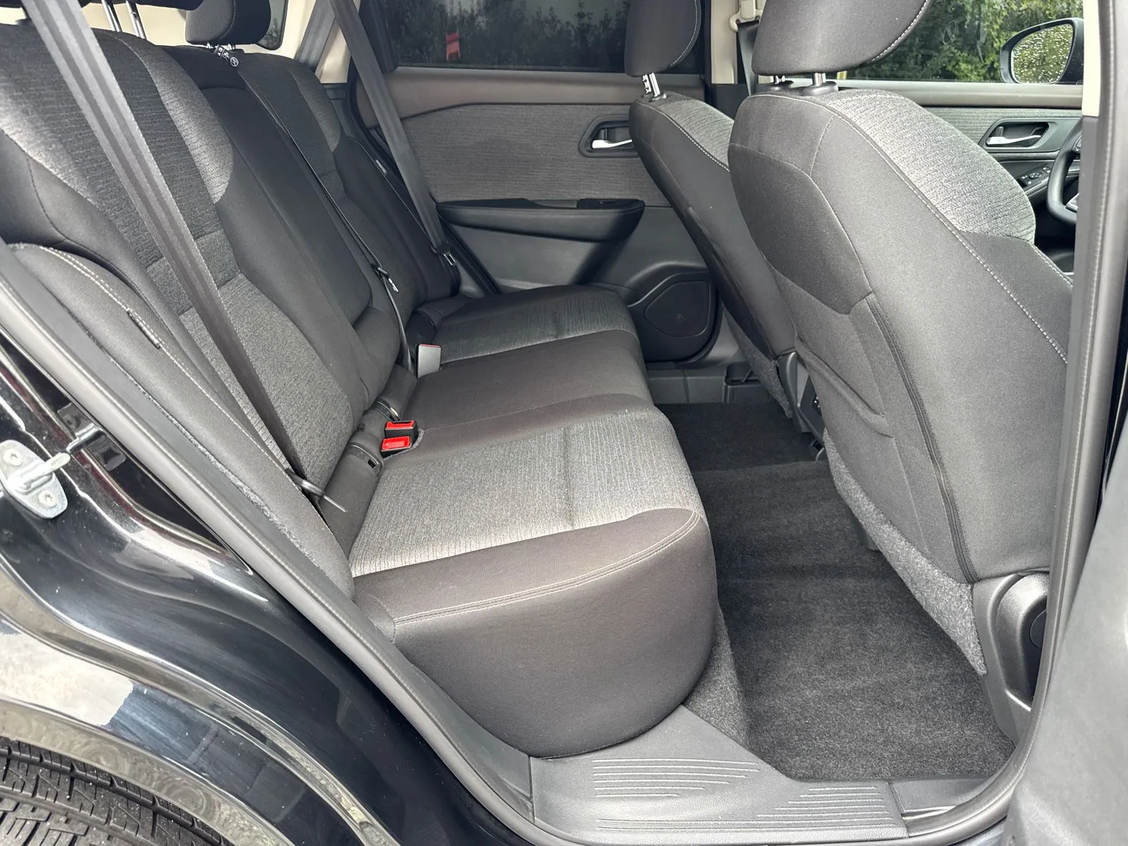 2023 Nissan Rogue SV - Photo 15