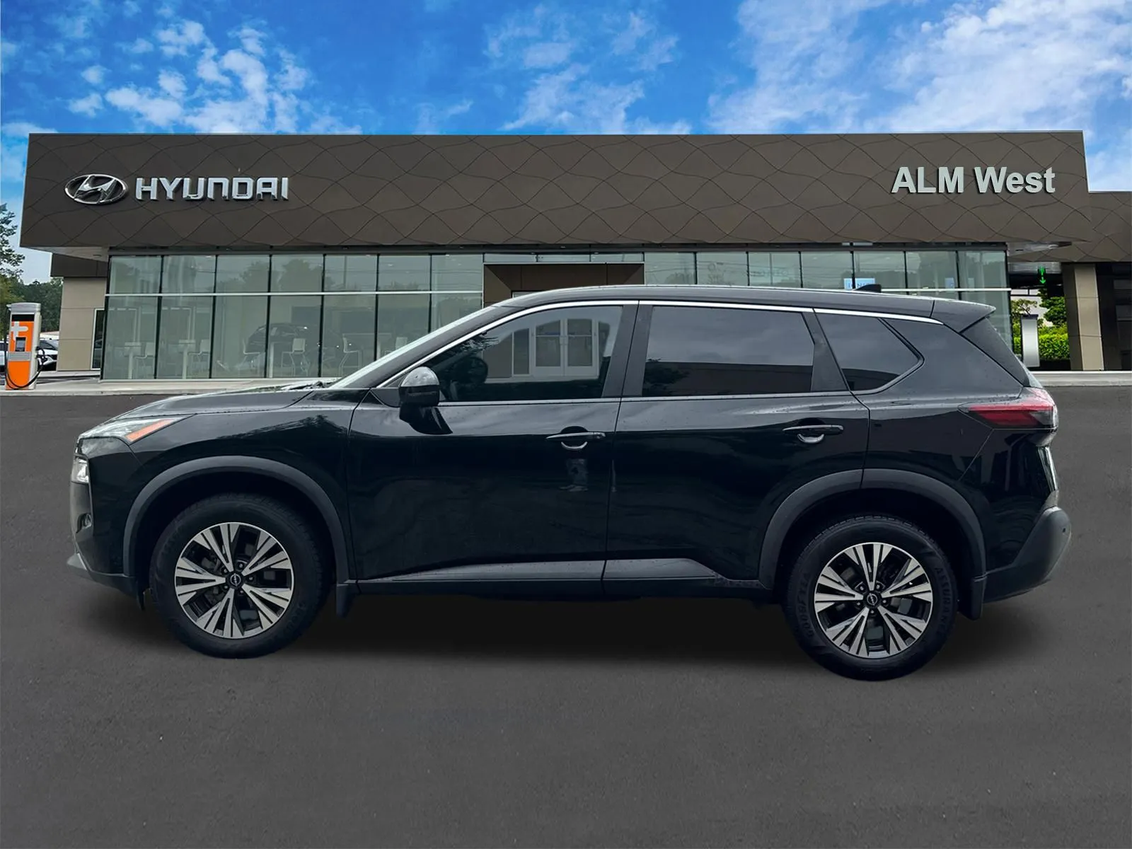 2023 Nissan Rogue SV - Photo 8