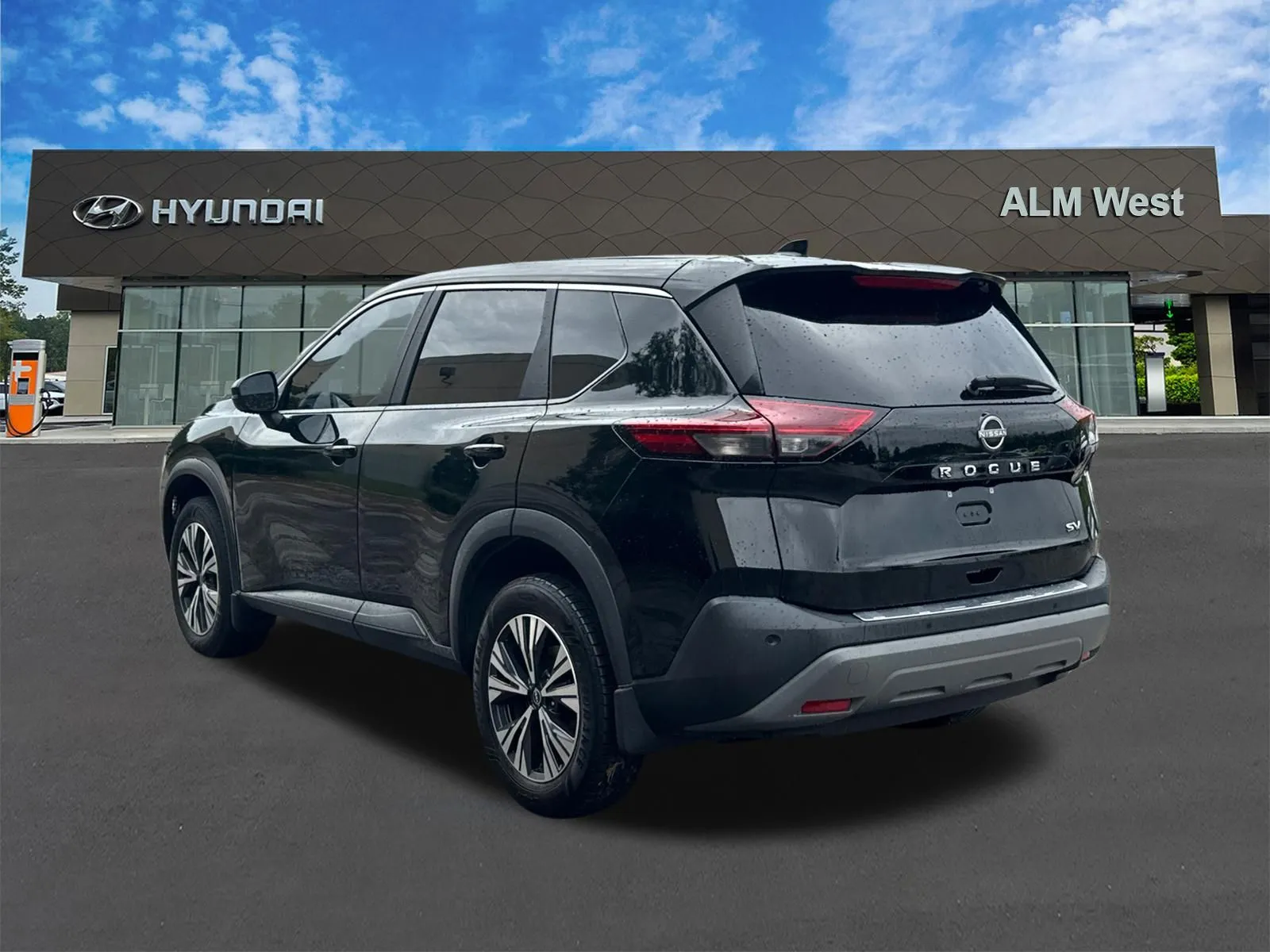 2023 Nissan Rogue SV - Photo 7
