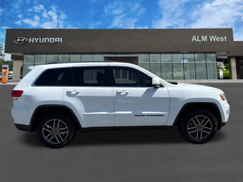 More photos of 2019 Jeep Grand Cherokee Laredo E at ALM Hyundai West, GA