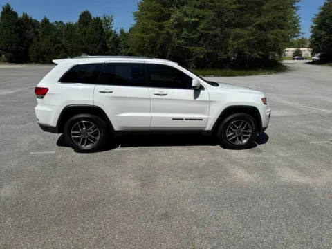 More photos of 2019 Jeep Grand Cherokee Laredo E at ALM Hyundai West, GA