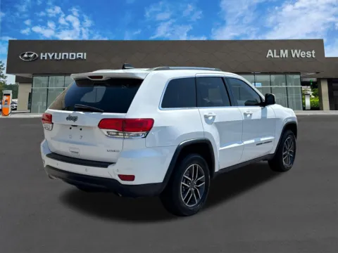 More photos of 2019 Jeep Grand Cherokee Laredo E at ALM Hyundai West, GA