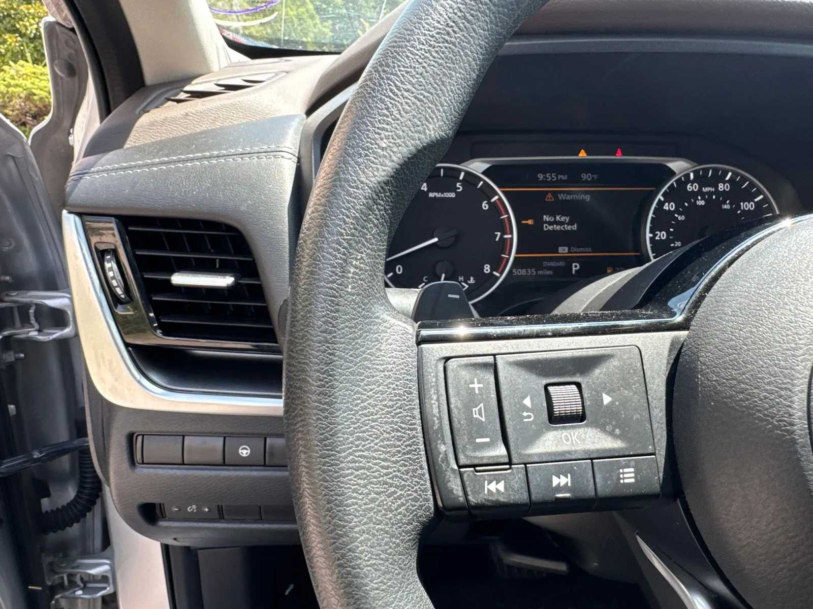 2021 Nissan Rogue SV - Photo 15