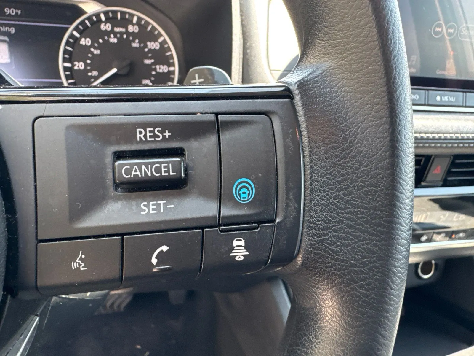2021 Nissan Rogue SV - Photo 16