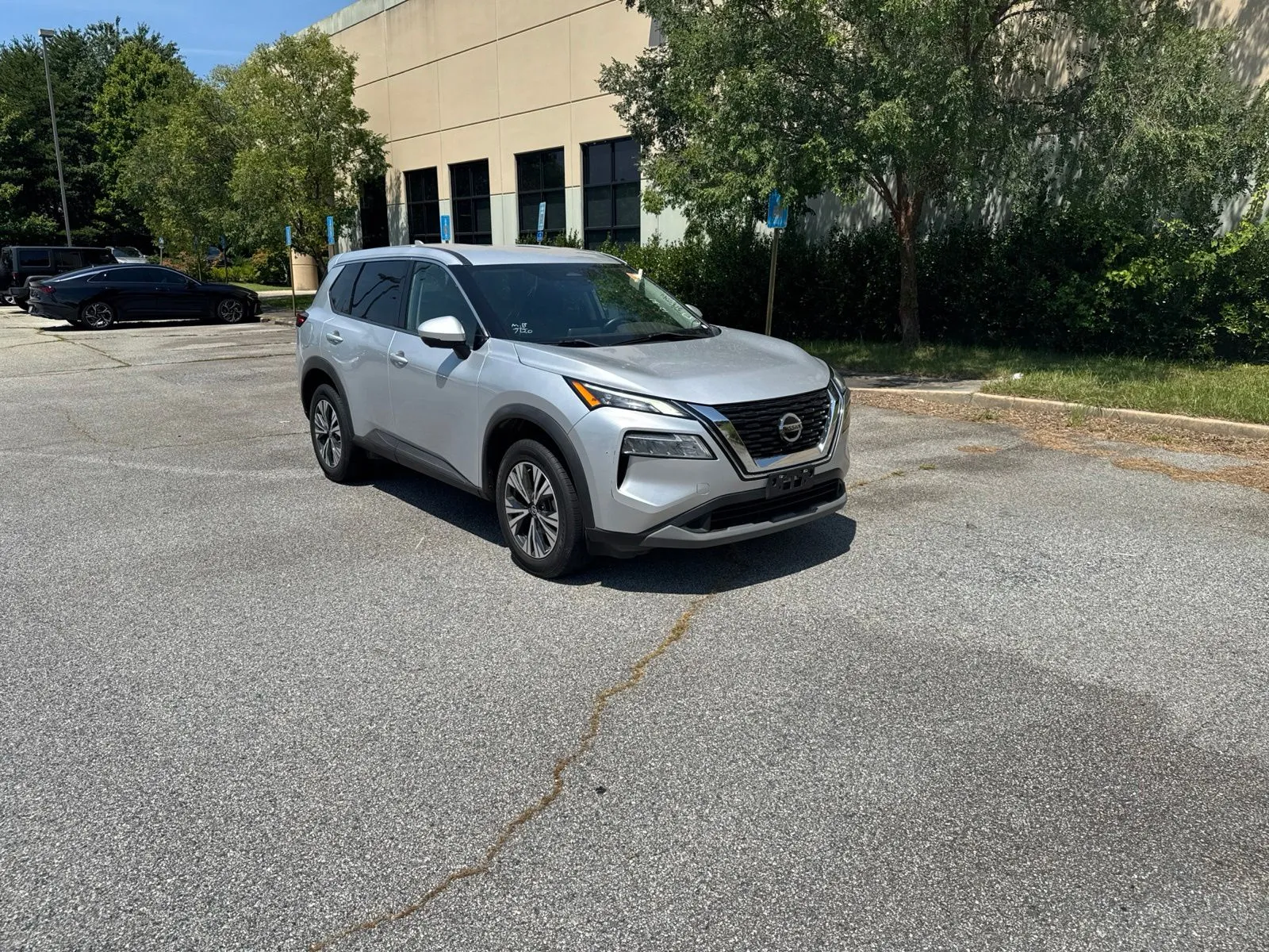 2021 Nissan Rogue SV - Photo 6