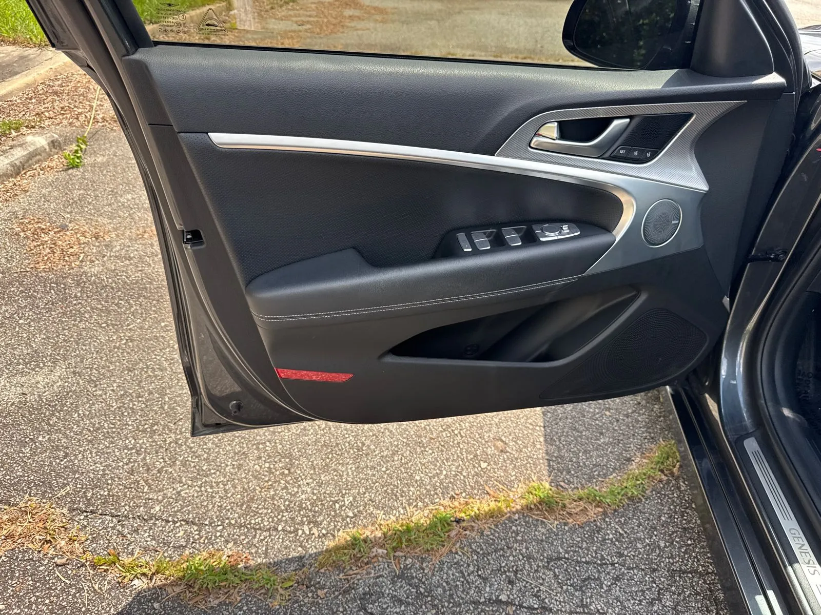 2022 GENESIS G70 Standard - Photo 10