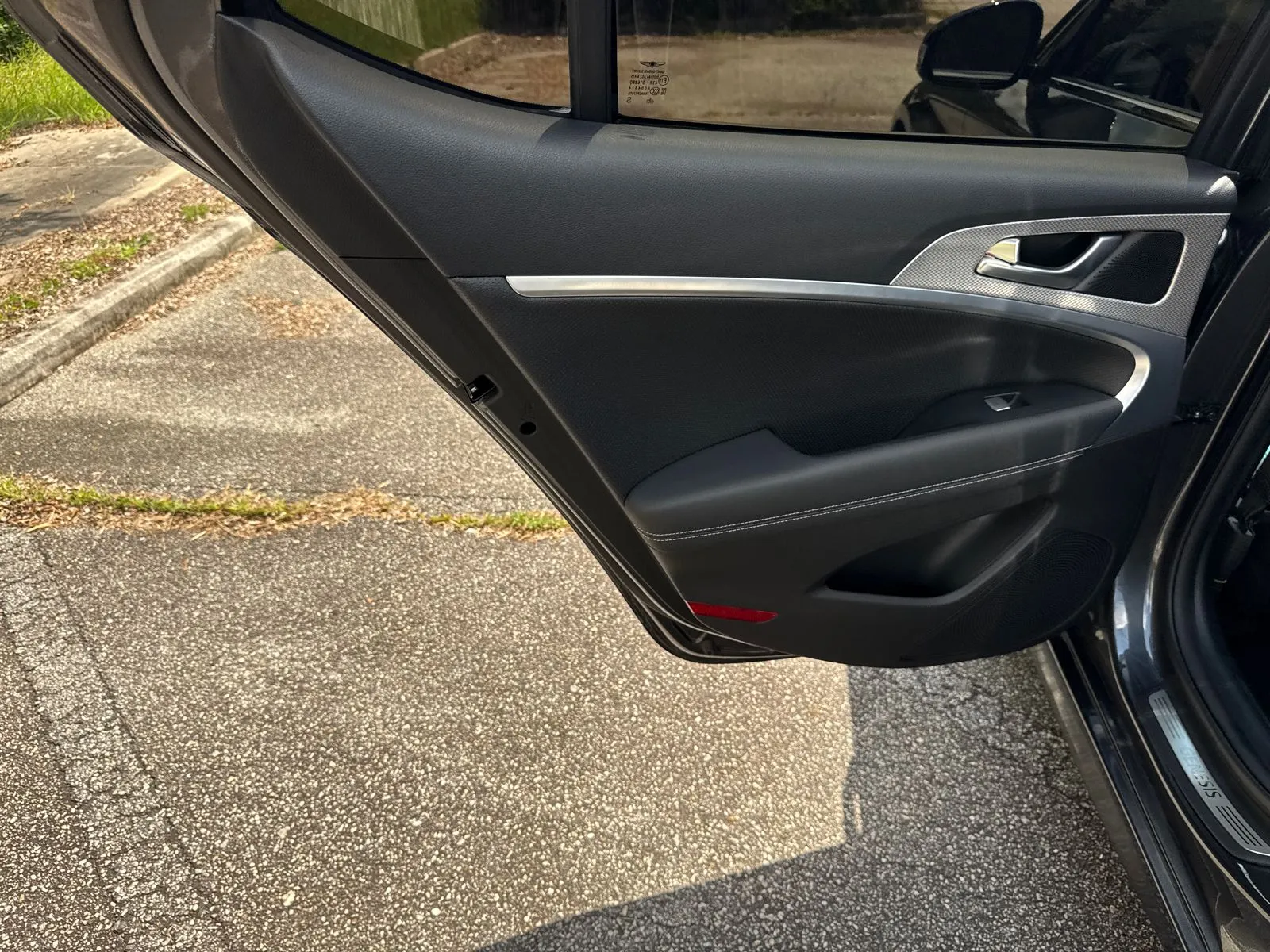 2022 GENESIS G70 Standard - Photo 21
