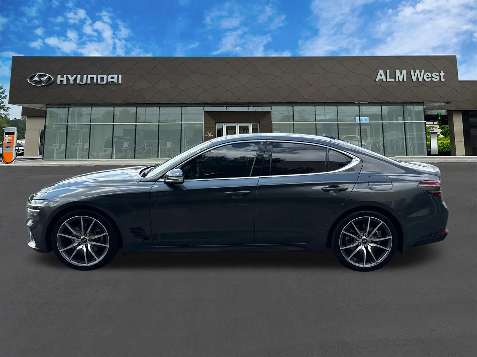 2022 GENESIS G70 Standard - Photo 8