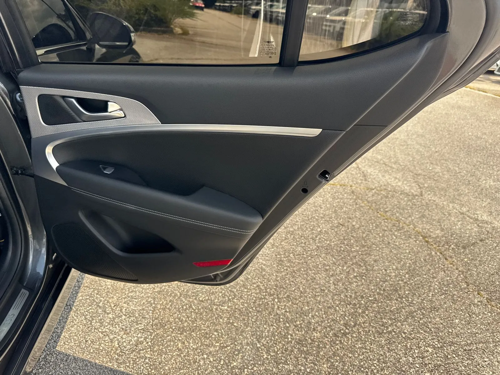 2022 GENESIS G70 Standard - Photo 16