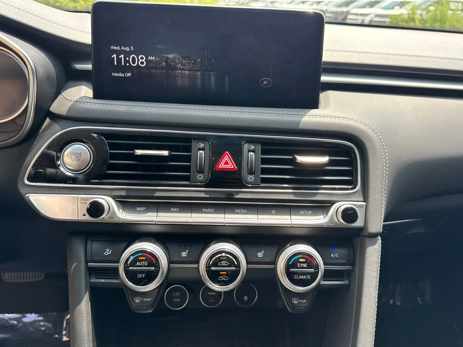 2022 GENESIS G70 Standard - Photo 27