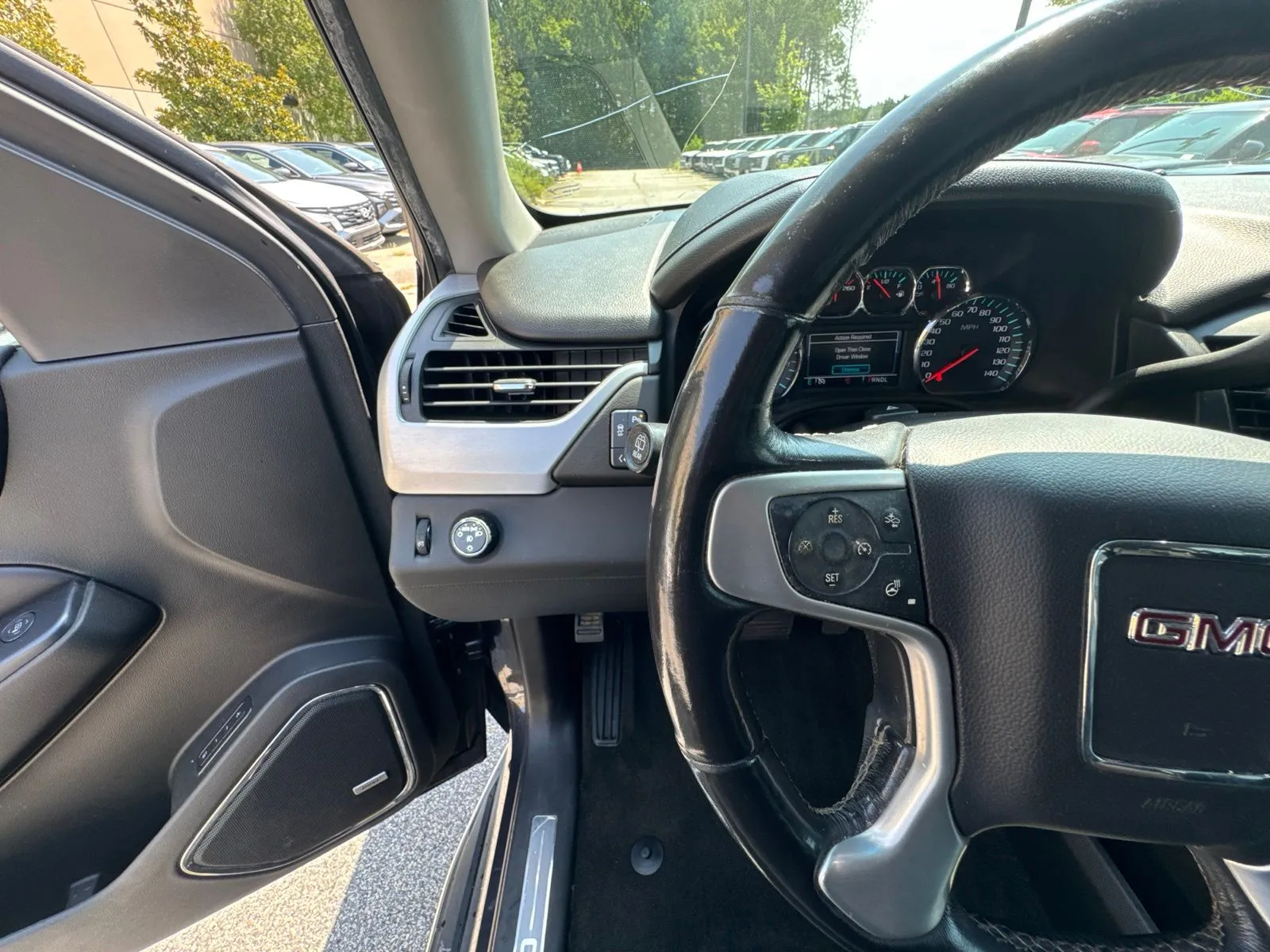 2018 GMC Yukon XL SLT - Photo 15