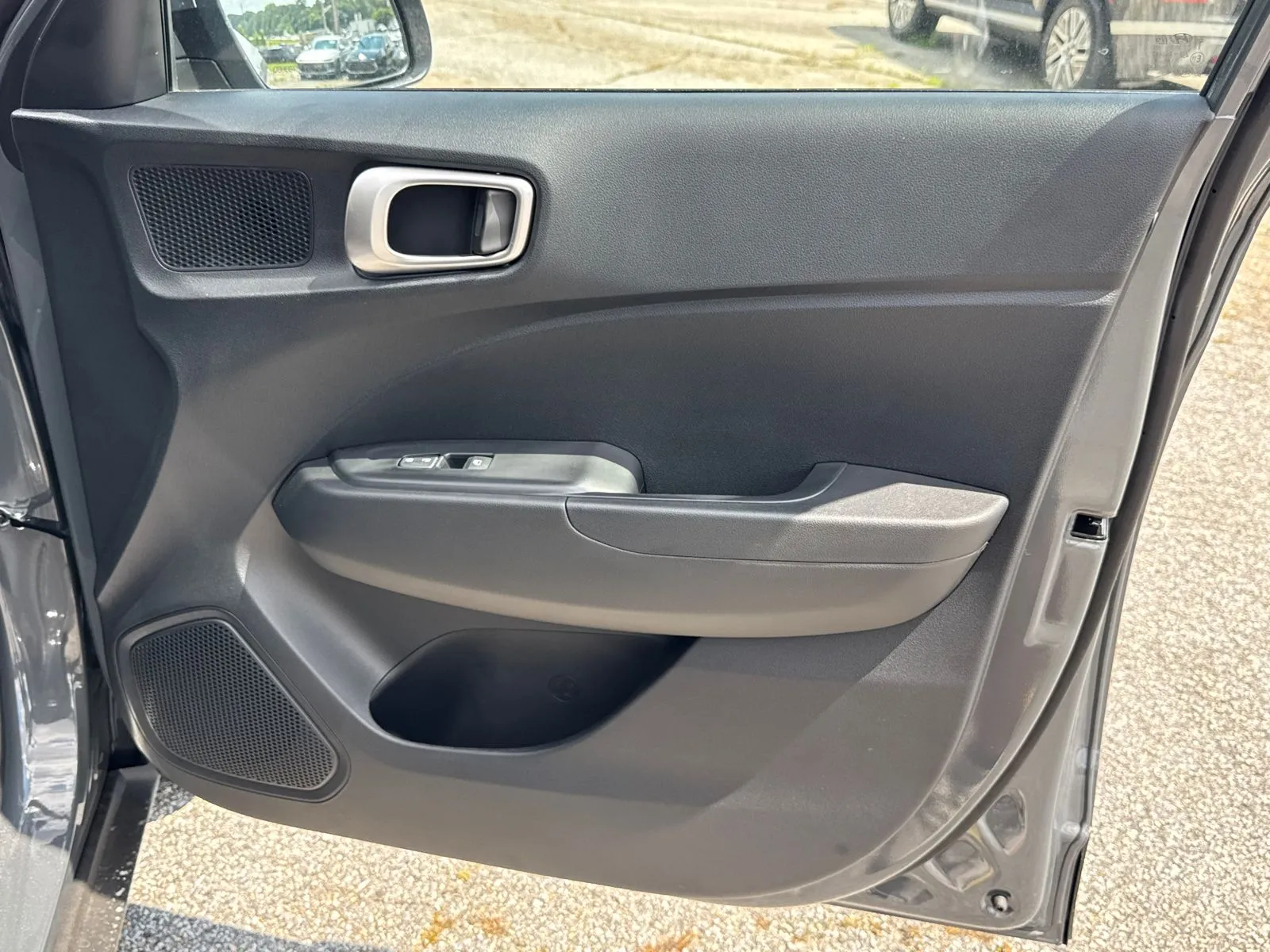 2026 Hyundai Venue SE - Photo 14