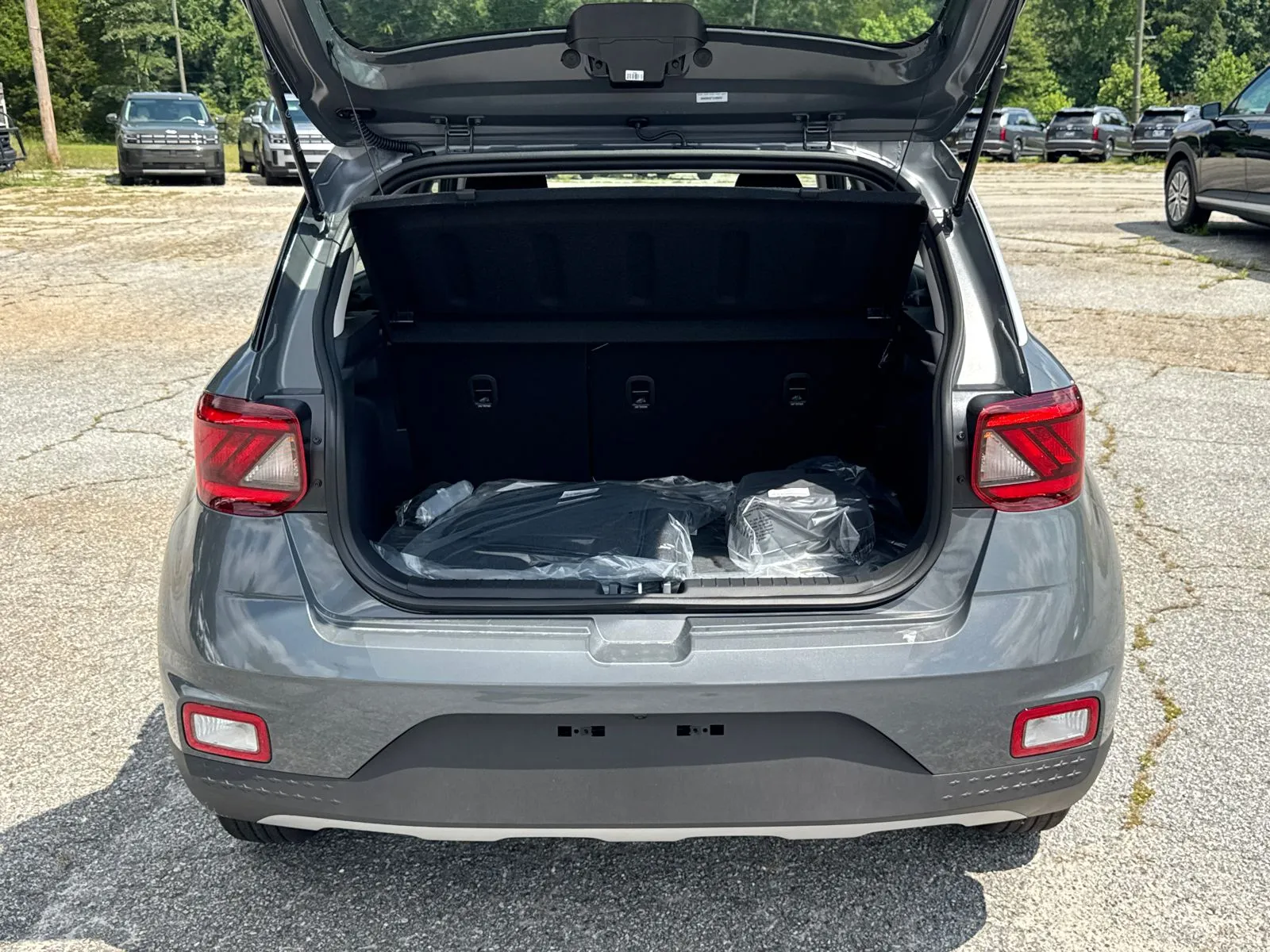 2026 Hyundai Venue SE - Photo 18
