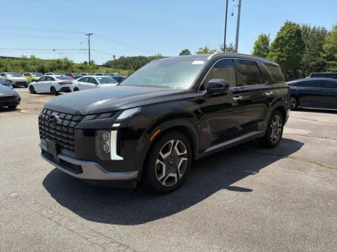 Photos of 2024 Hyundai Palisade Limited for sale in Lithia Springs, GA at ALM Hyundai West