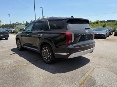 More photos of 2024 Hyundai Palisade Limited at ALM Hyundai West, GA