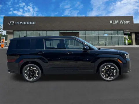 More photos of 2027 Hyundai Santa Fe SE at ALM Hyundai West, GA