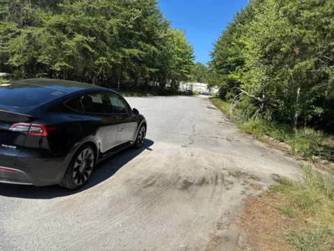 More photos of 2022 Tesla Model Y Performance at ALM Hyundai West, GA