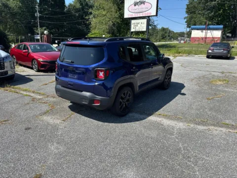 More photos of 2018 Jeep Renegade Latitude at ALM Hyundai West, GA