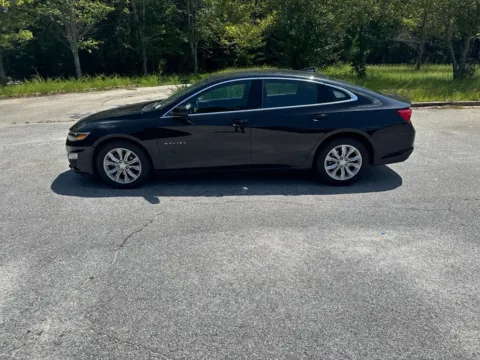 Photos of 2024 Chevrolet Malibu LT for sale in Lithia Springs, GA at ALM Hyundai West