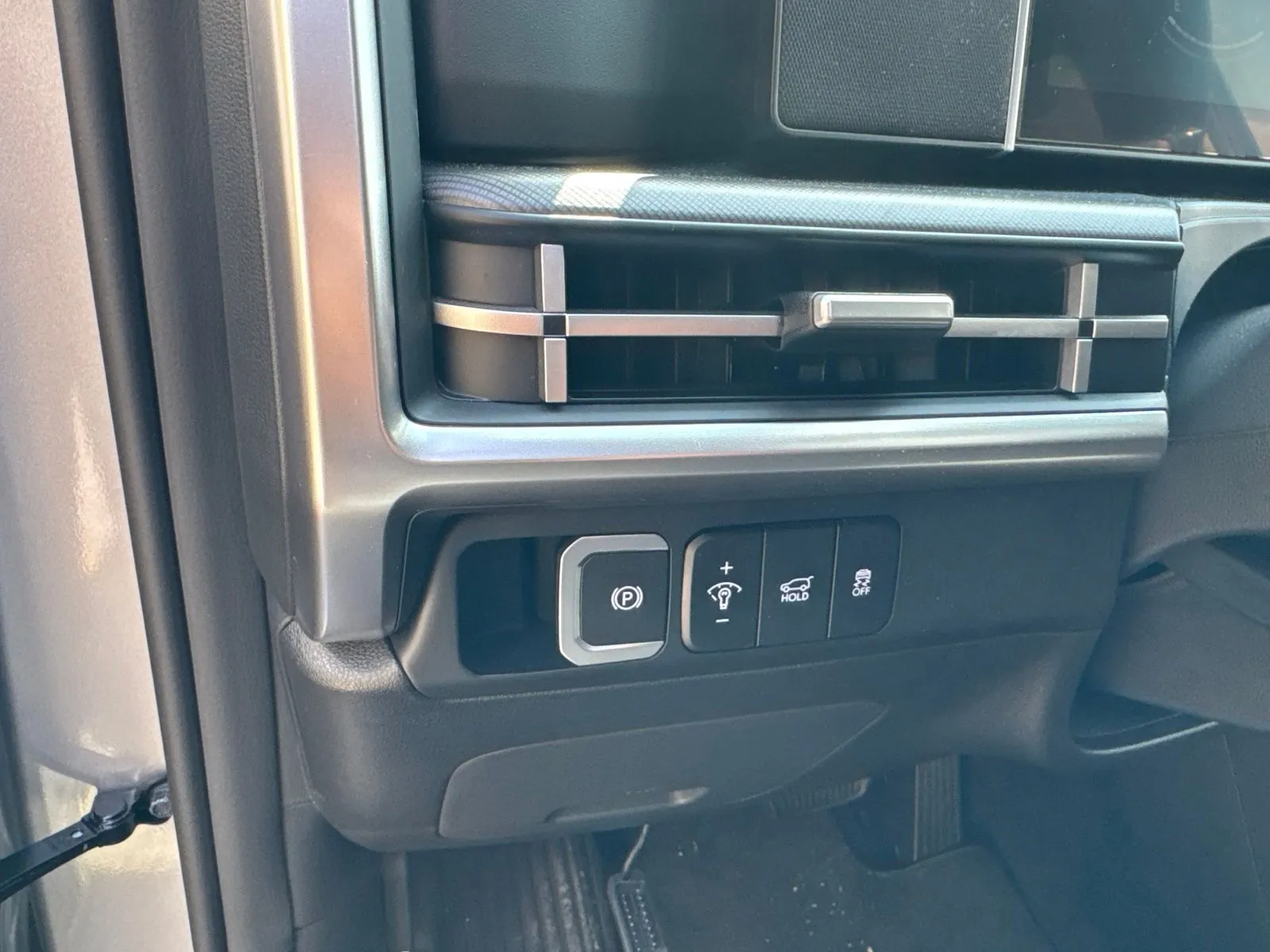 2026 Hyundai Santa Fe SE - Photo 14