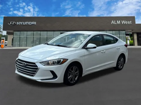 White 2017 Hyundai Elantra SE for sale in Lithia Springs, GA