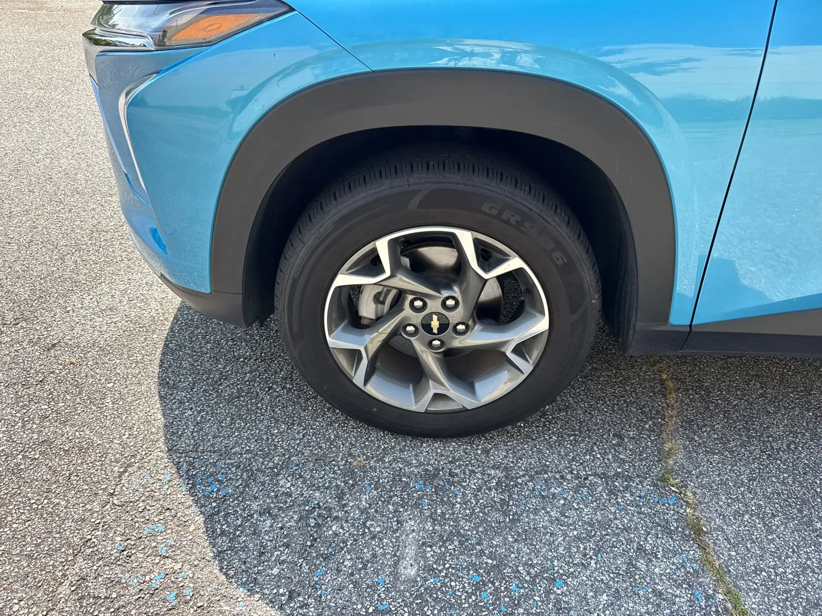 2025 Chevrolet Trax LT - Photo 11