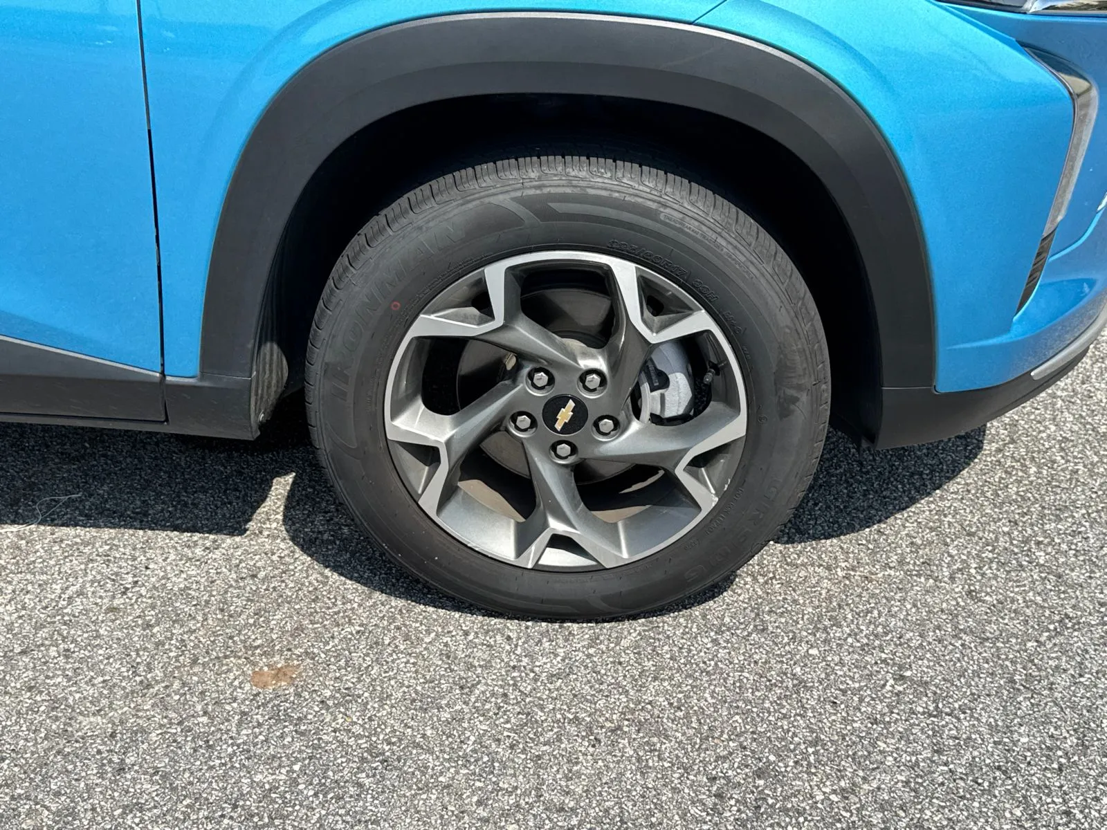 2025 Chevrolet Trax LT - Photo 12