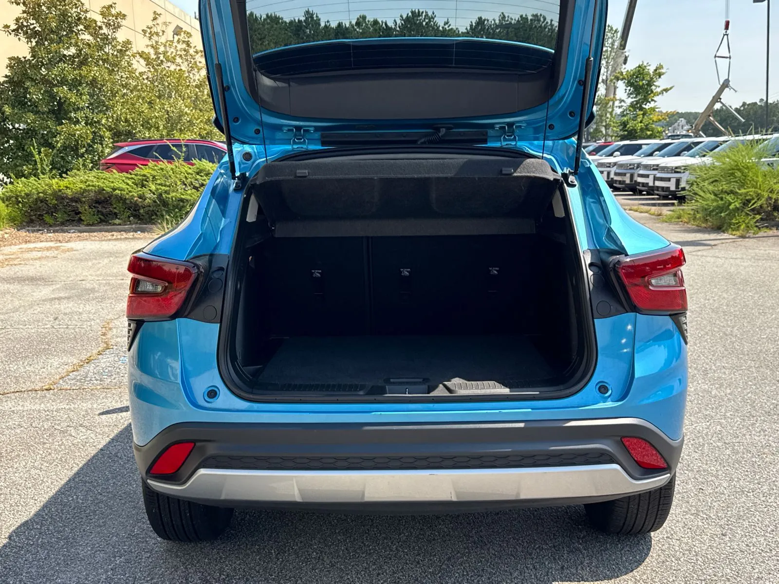 2025 Chevrolet Trax LT - Photo 18