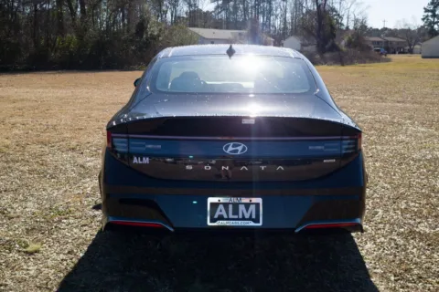 More photos of 2025 Hyundai Sonata Hybrid Limited at ALM Hyundai West, GA