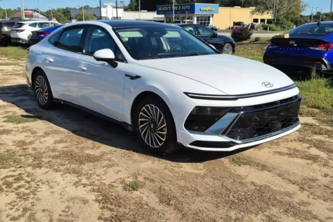 Another view of 2026 Hyundai Sonata Hybrid Limited for sale in Lithia Springs, GA at ALM Hyundai West