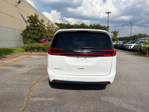 More photos of 2023 Chrysler Pacifica Touring L at ALM Hyundai West, GA