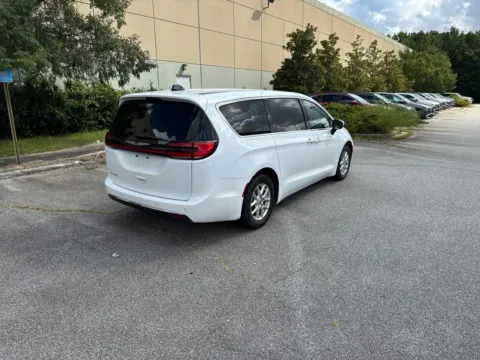 More photos of 2023 Chrysler Pacifica Touring L at ALM Hyundai West, GA