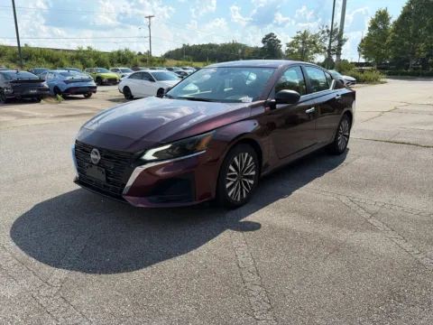Photos of 2024 Nissan Altima 2.5 SV for sale in Lithia Springs, GA at ALM Hyundai West