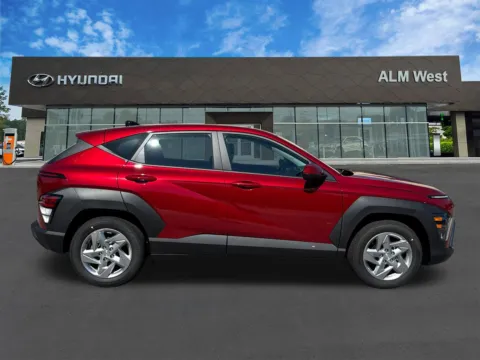More photos of 2027 Hyundai Kona SE at ALM Hyundai West, GA