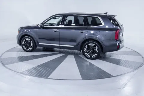 More photos of 2025 Kia Telluride S at ALM Hyundai West, GA