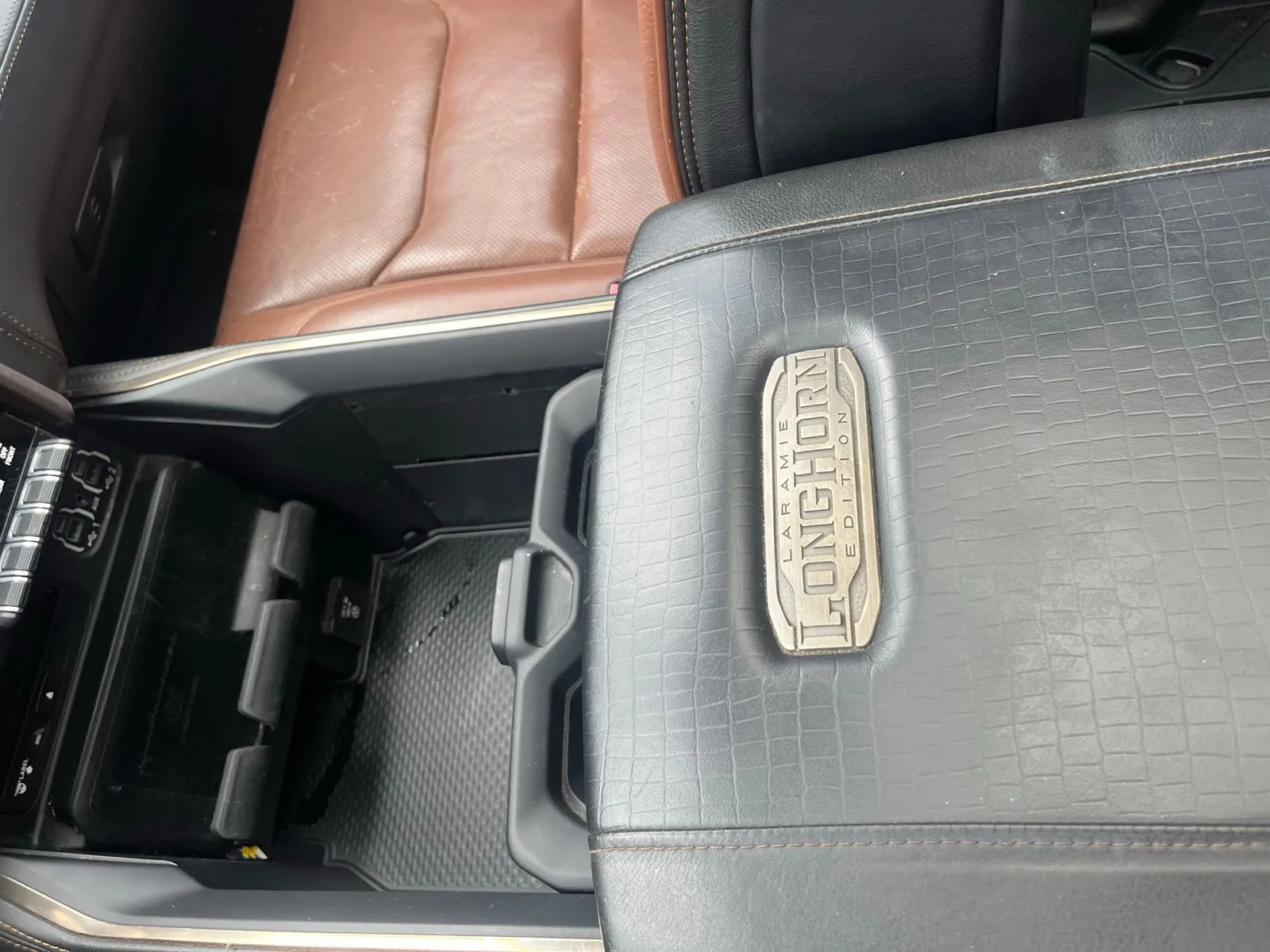 2019 RAM Ram 1500 Pickup Longhorn - Photo 17
